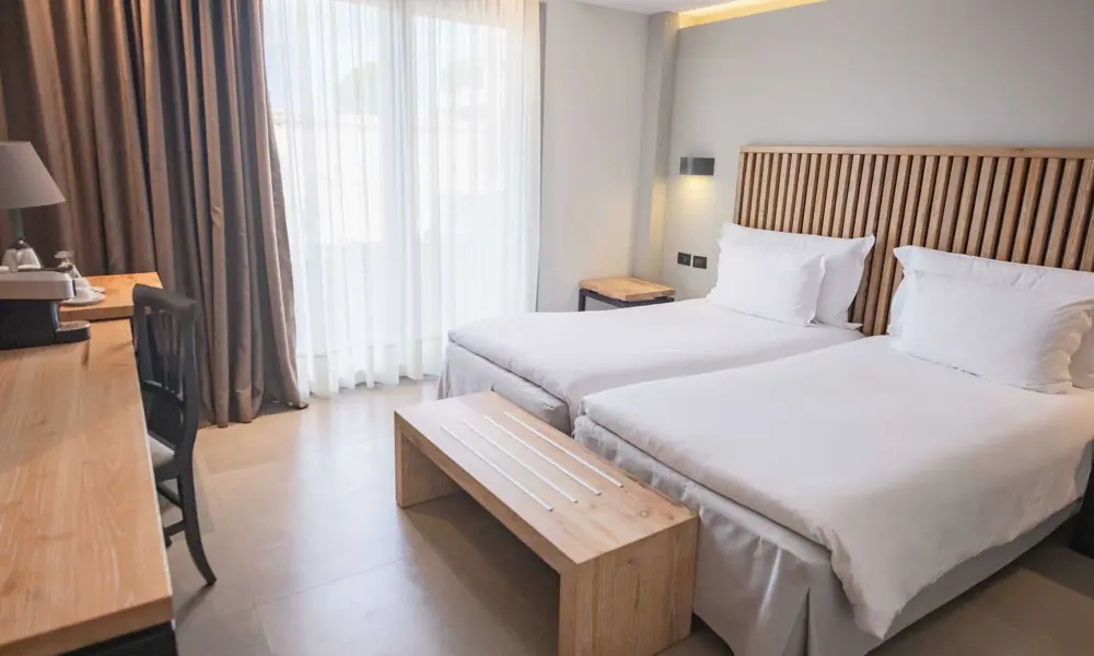 Mövenpick Resort Agios Nikolaos Sivota Dobbeltværelse Med Havudsigt (4)