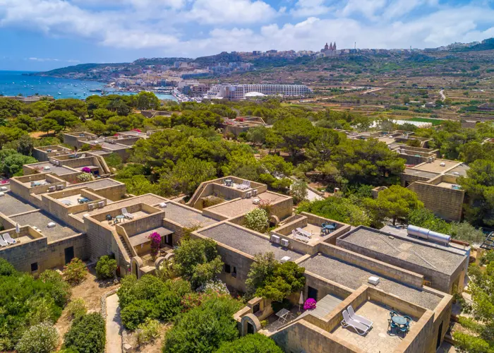 Luftfoto 2018 Mellieha Holiday Centre Malta Folkeferie (4)
