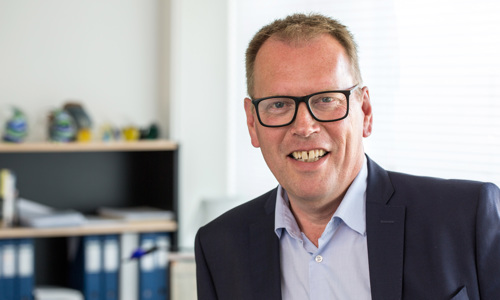Knud T Martens