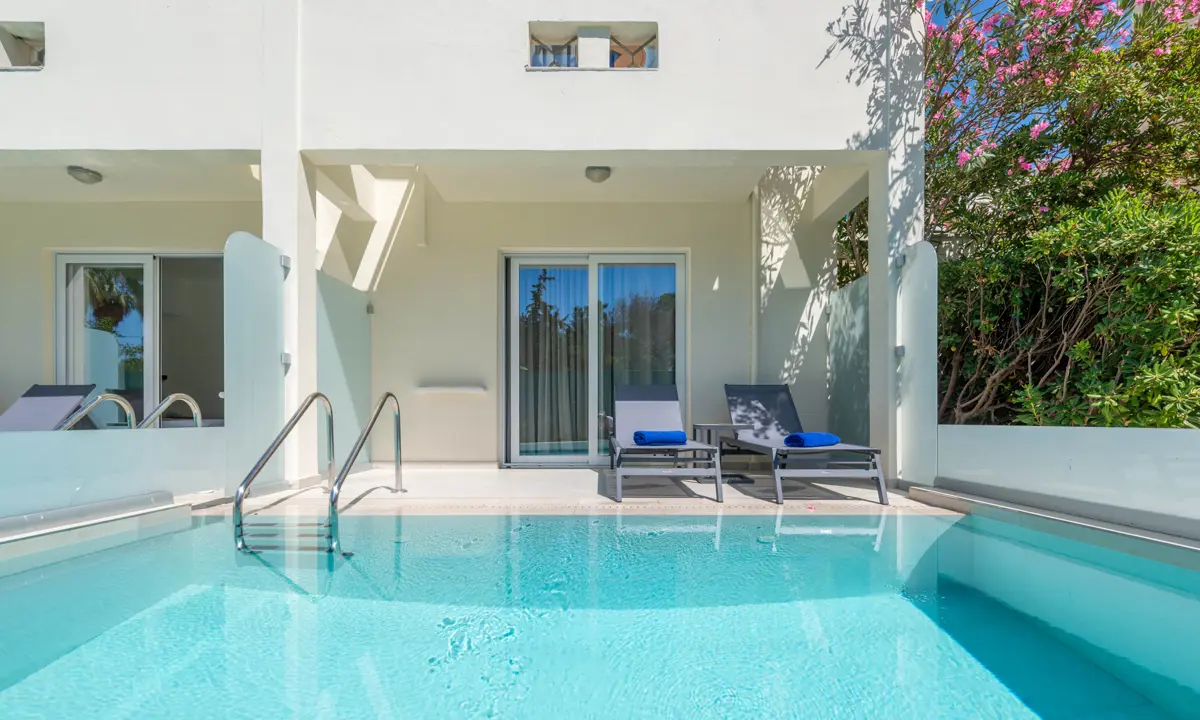 Privat Pool 2 Værelses Lejlighed Forum Suites Balkon Terrasse Kreta Grækenland Folkeferie (4)